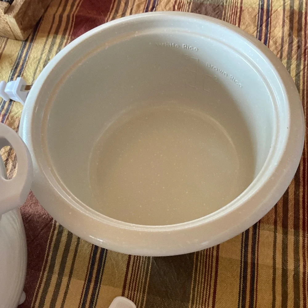 Aroma rice and grain cooker, steamer 7 pieces off white ARC- 863CGU 3 cup